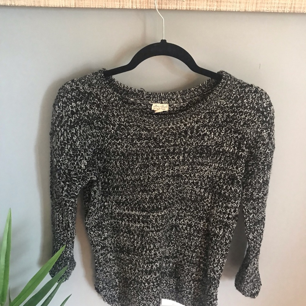 Sweater - Picture 2 of 3